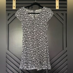 Abercrombie & Fitch black floral dress